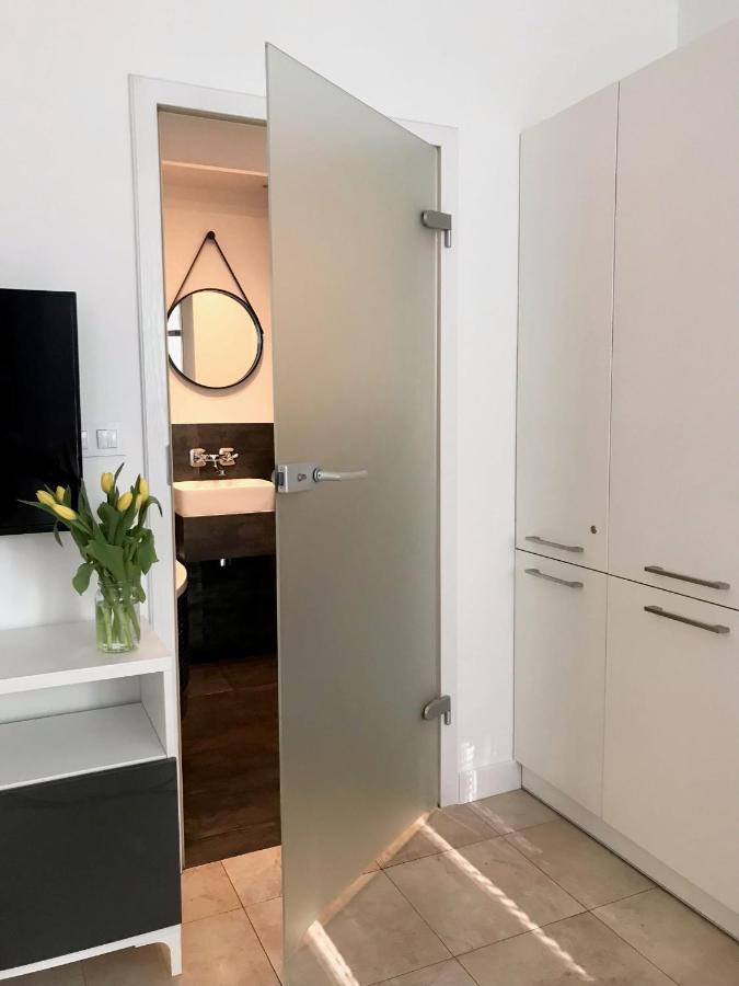 Klimatyczny Apartament Pod Ratuszem -Ul. Slaska 2 เชสโตฮอวา ภายนอก รูปภาพ